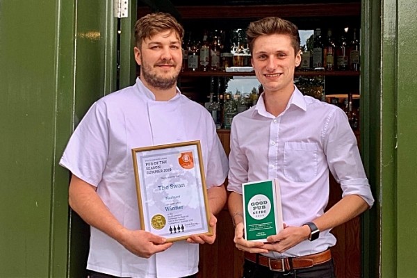 Image of Matt and tom for Good Pub Guide and Camra press release Sep 2019 (1)