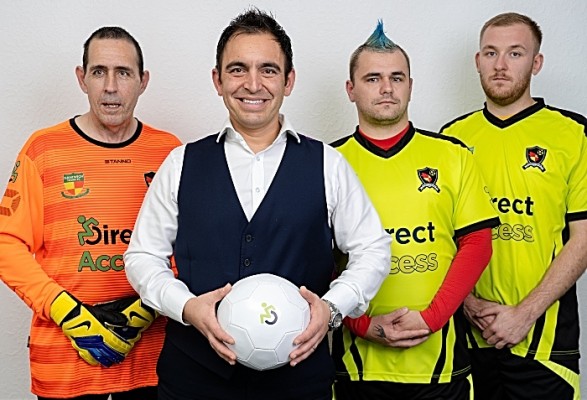 Steven Mifsud of Direct Access with Nantwich Wolves players