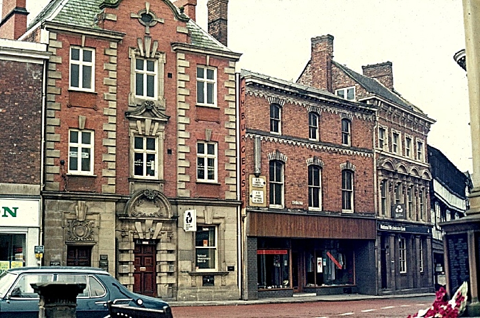 1974 High Street showing Parr's Bank (later Natwest Bank) and an empty F.H.Burgess's shop (1) (1)