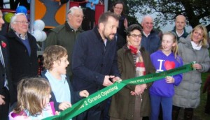 Nantwich TV star Ben Miller opens Stapeley play area