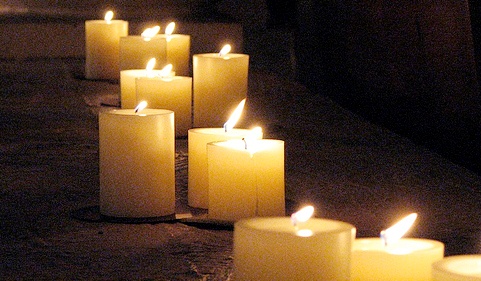 Remembrance candles (pic by rogerglenn)