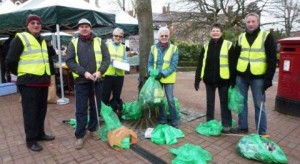 Nantwich Litter Group fill 30 bags in town centre clean up