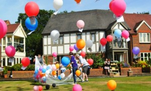 Richmond Village Nantwich balloon race raises £1,100 for St Luke’s