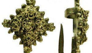 Tudor brooch found by metal detector offered to Nantwich Museum