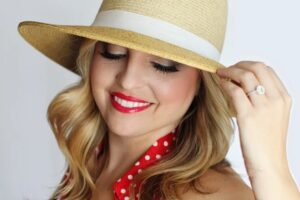 The makeup essentials beauty lovers never leave out of their routine