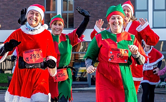 nantwich Santa Dash (1)