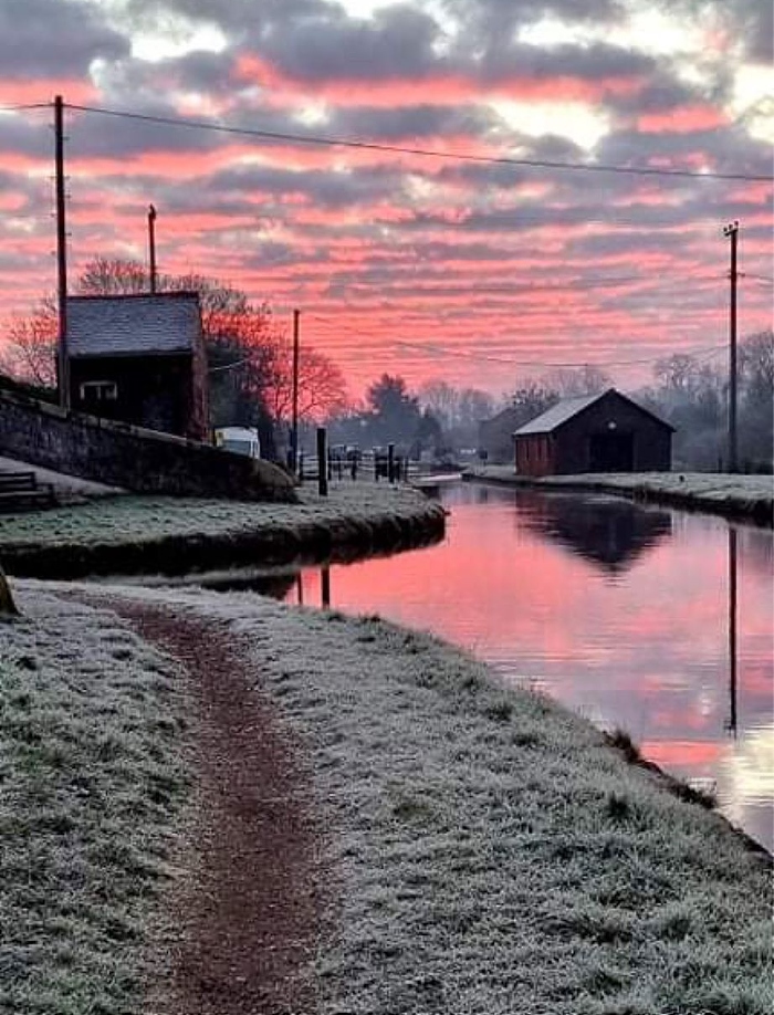 @lovelynantwich - canal in winter