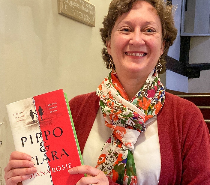Diana Rosie with her latest novel 'Pippo & Clara' (1)