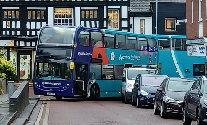 bus stuck swinemarket van parked yellow lines
