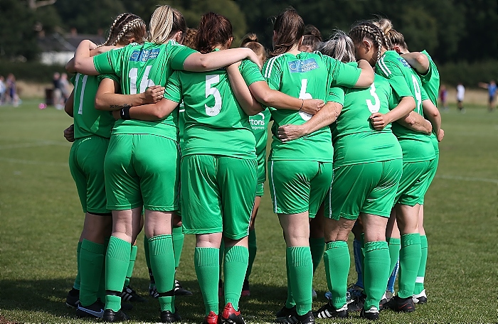 Nantwich Town Ladies FC gather prior to kickoff (1)