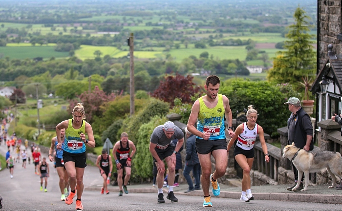Nantwich Running Club runners lead the way up the steepest section at Top Station Road (1)