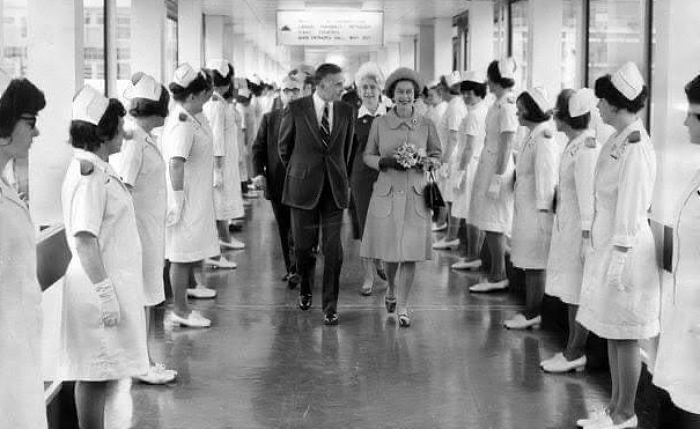 Queen on visit to opening of Leighton Hospital