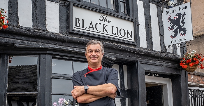 former Dorchester Darren Snell chef at Black Lion