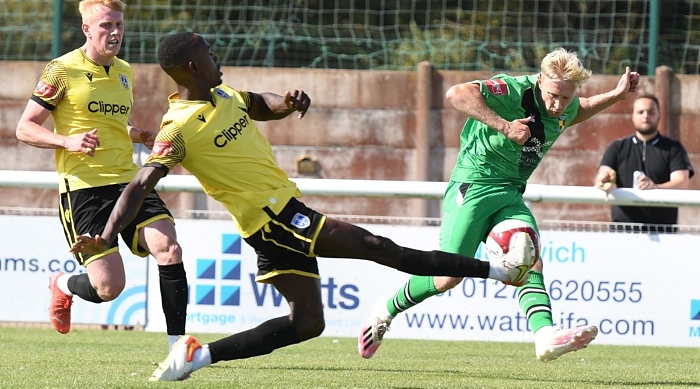 Nantwich Town v Guiseley, pic by Desmond Evans