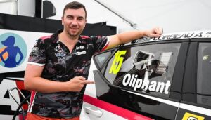 Tarporley racing driver Oliphant returns for BTCC this weekend