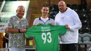 Nantwich charity megarunner receives Dabbers football shirt
