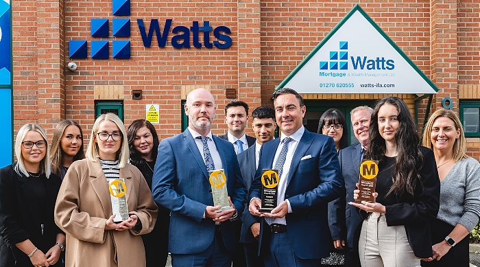 Watts wins award