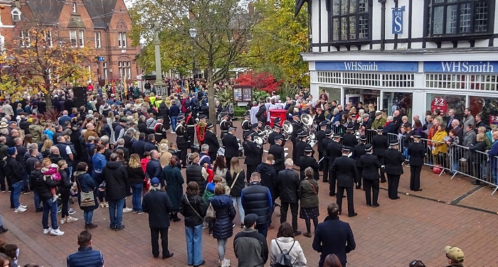 Cheshire Police band perform on the town square (1)