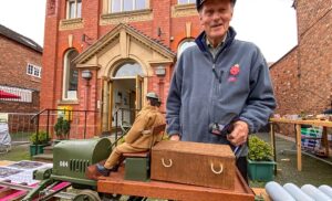 Gerald Newbrook and his hand-built scale-model of a ‘Crewe Tractor’ (1)