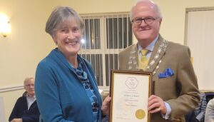 Nantwich in Bloom team receive awards from town council