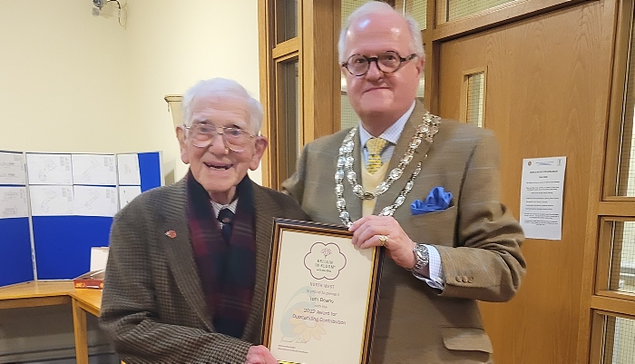 Tom deans and Mayor Peter Groves - Nantwich in Bloom award