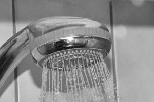 FEATURE: 4 reasons to take a shower each morning
