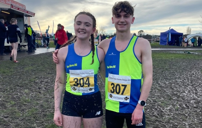 Hope Smith and Isaac Leydon, medal winners at cross country championships