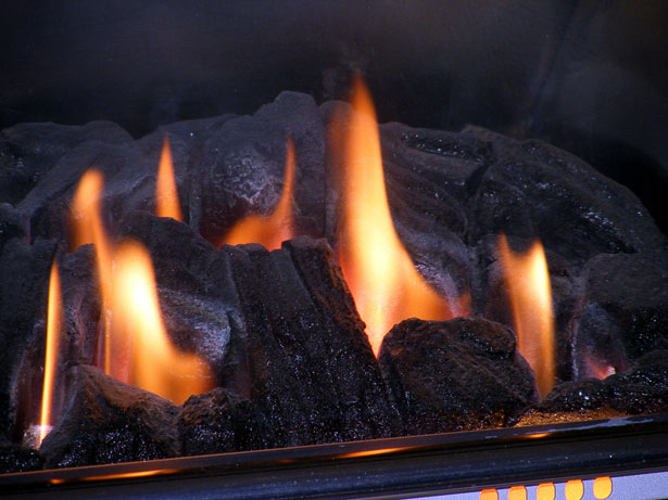 https://www.publicdomainpictures.net/en/view-image.php?image=5096&picture=gas-fire