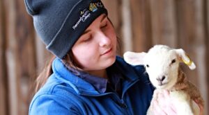 Student Ruby Pytlasinska  with a Reaseheath lamb