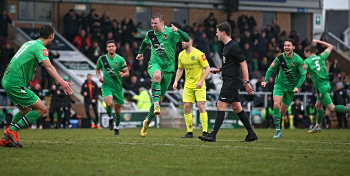 Second-half - Steven Hewitt celebrates his goal with teammates (1) (1)