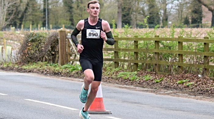James Straw on his way to victory in the Male Race (1)