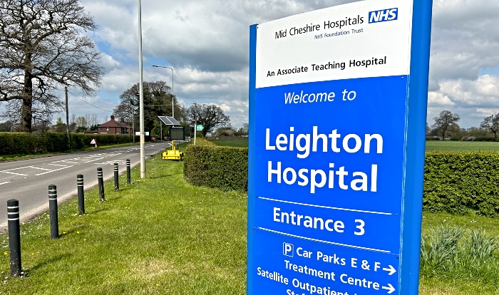 Leighton Hospital - Middlewich Road signage (1)
