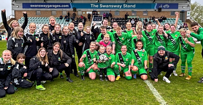 NTFC Ladies squad and management celebrate the end of their season (1)