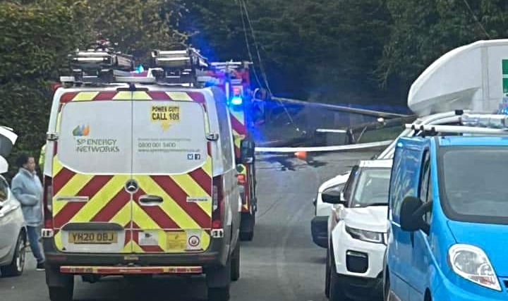 power lines in the road after lorry crash