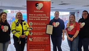 Cheshire officers work with KnifeSavers on life-saving training
