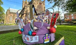 Nantwich pupils create Coronation crowns for town centre