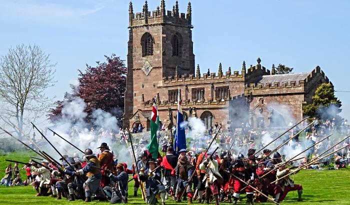 The Sealed Knot troops defend their area (1)