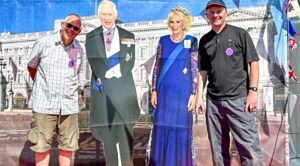 Visitors Mark Ray and Jonathan White pose with the King and Queen (1)