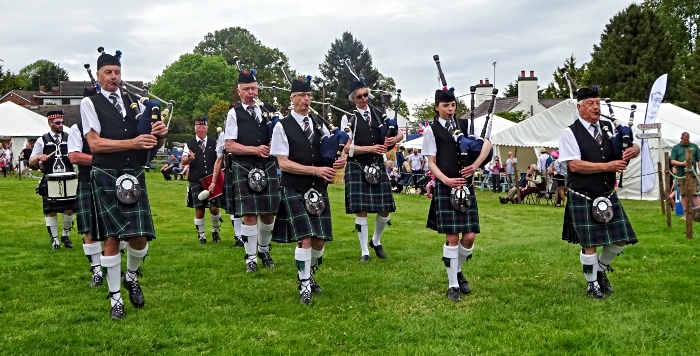 Wirral Pipe Band perform in the Main Ring (1)