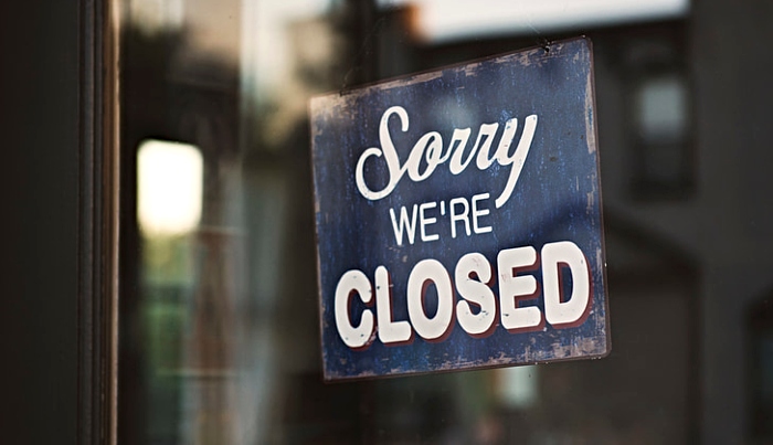 liquidations - Closed business sign - by PickPik licence free