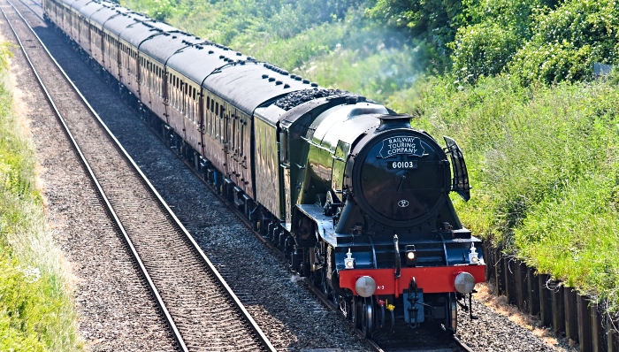 The Flying Scotsman leaves Crewe en route to Chester (2) (1)
