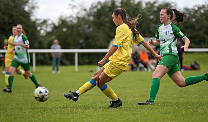 Jade Buckley-Ratcliff shoots at goal for the Dabbers (1)