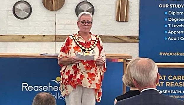 Mayor Cllr Steph Wedgwood at food festival launch