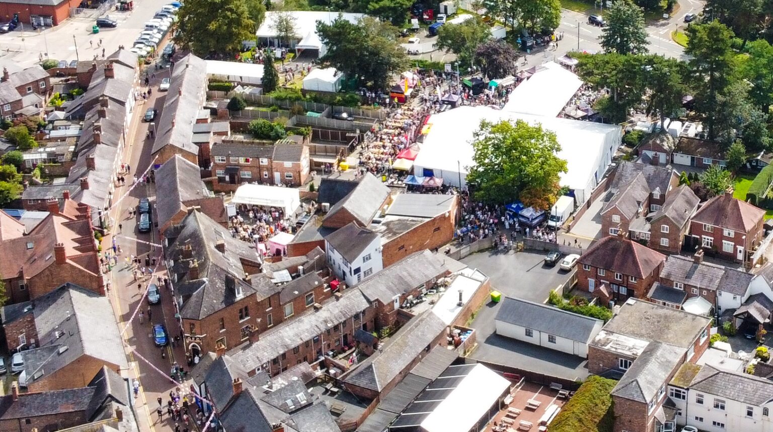 Tens of thousands pack Nantwich for glorious Food Festival