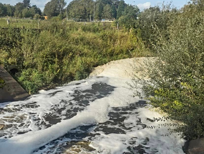 polluted river weaver in nantwich