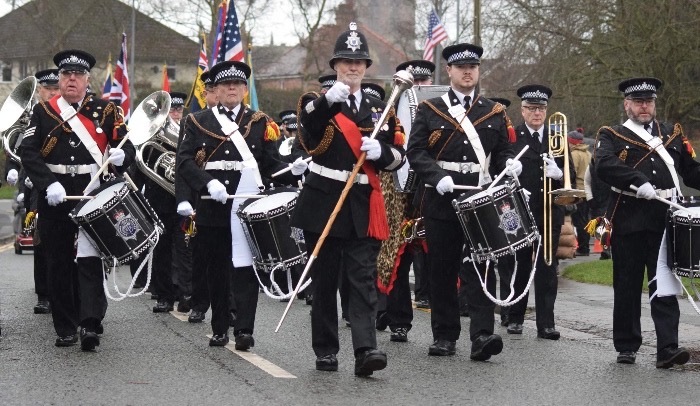 Cheshire Constabulary Band leads parade