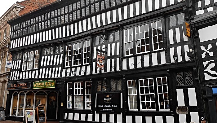 Crown Hotel Nantwich - pic by Rept0n1x under creative commons licence