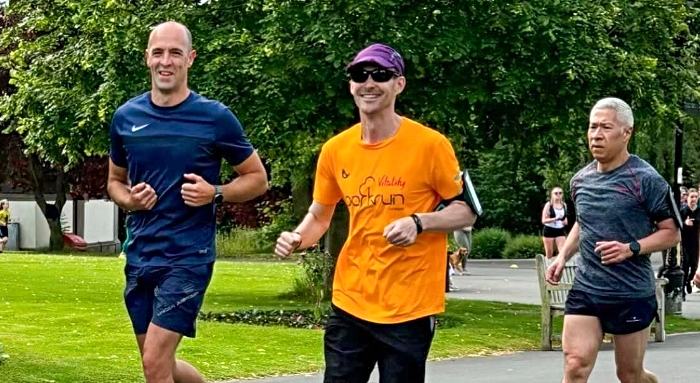 Paul Dean (centre) completes a Crewe parkrun during his 24-hour run (1)