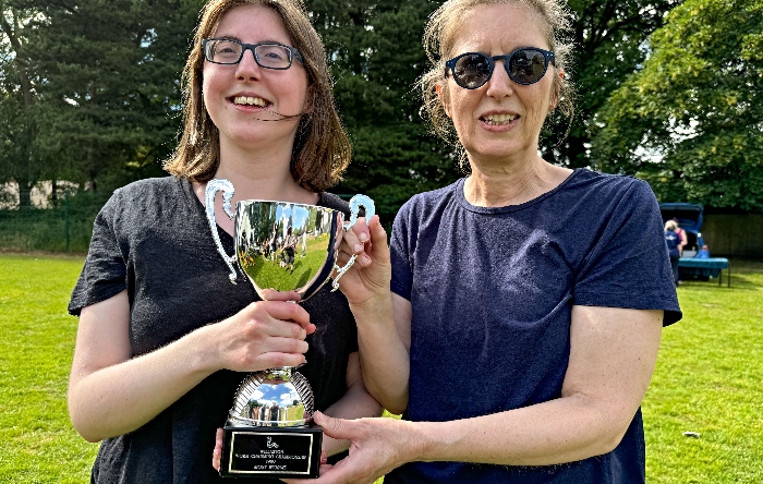l-r Alex Godfrey and Jane Richardson with the Championship trophy for Most Worms (1)