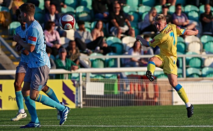 First-half - Dabbers midfield trialist scores a brilliant long-range goal